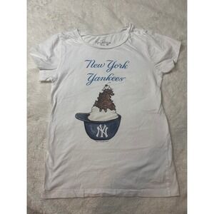 Tiny Turnip Graphic Tee Womens XS White Excellent NY Yankees Sundae Cotton Top